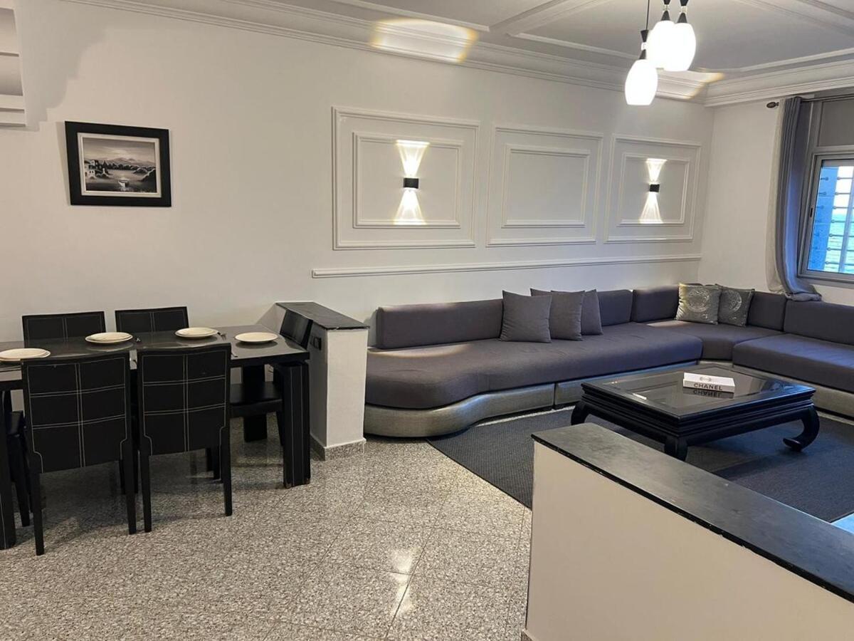 Spacious Beachfront Center 卡萨布兰卡
